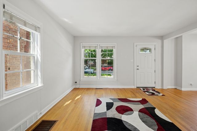 4631 N Lawler Avenue, Chicago, IL 60630