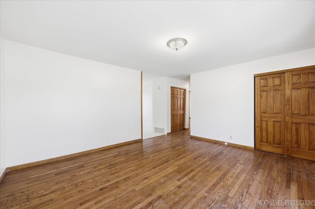 1717 S 5th Place, St. Charles, IL 60174