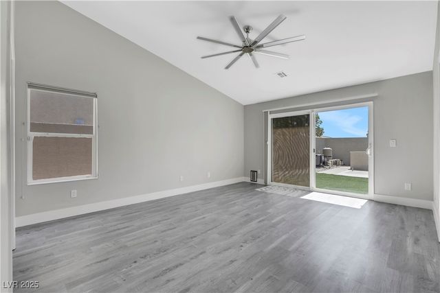 7379 Majestic Bluff Place, Las Vegas, NV 89113