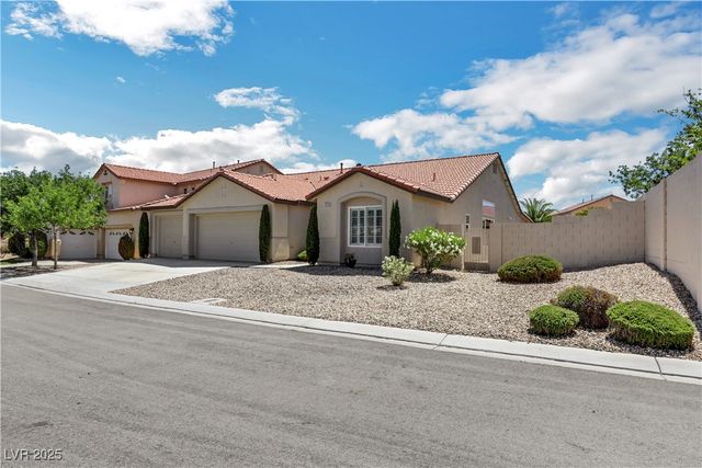 7379 Majestic Bluff Place, Las Vegas, NV 89113