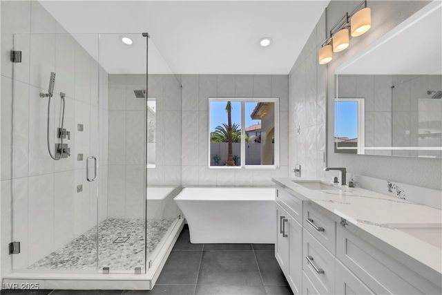 7379 Majestic Bluff Place, Las Vegas, NV 89113