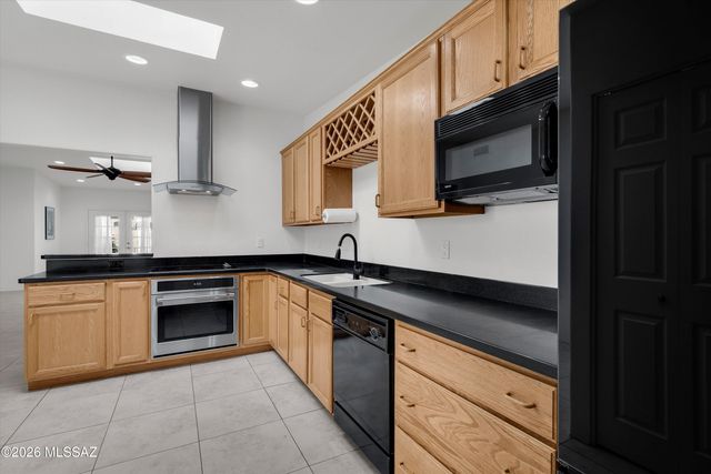 668 W Rushwood Drive, Tucson, AZ 85704