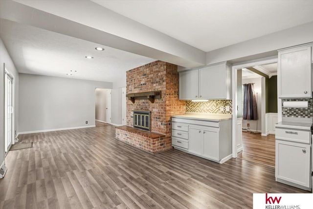 618 S 126th Street, Omaha, NE 68154