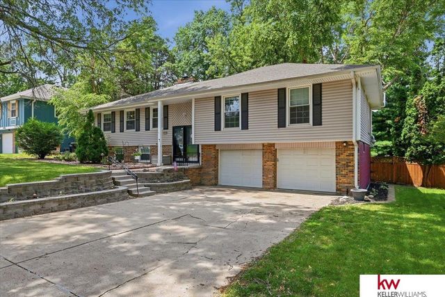 618 S 126th Street, Omaha, NE 68154