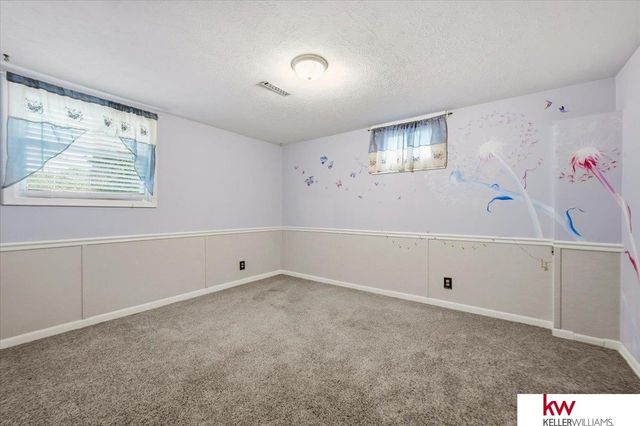 618 S 126th Street, Omaha, NE 68154