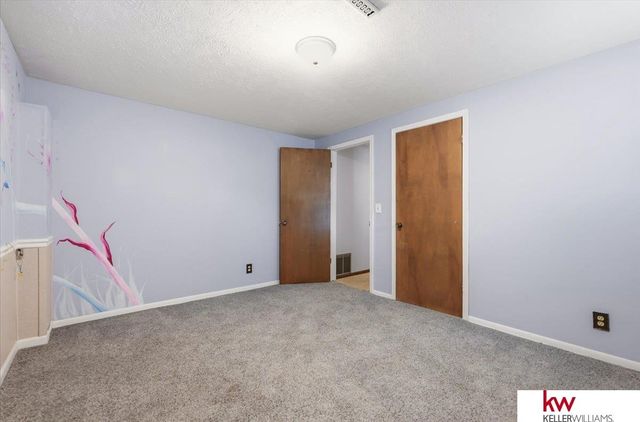 618 S 126th Street, Omaha, NE 68154