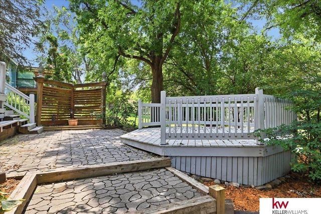 618 S 126th Street, Omaha, NE 68154