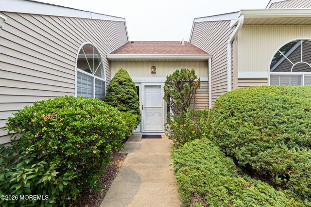 834 Vail Road A, Monroe, NJ 08831