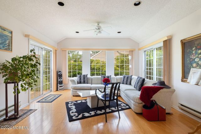 834 Vail Road A, Monroe, NJ 08831