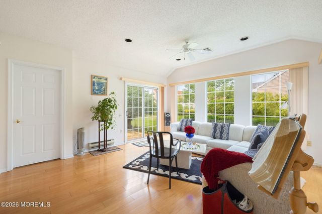 834 Vail Road A, Monroe, NJ 08831