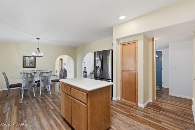 2370 W Bovino Way, Tucson, AZ 85741