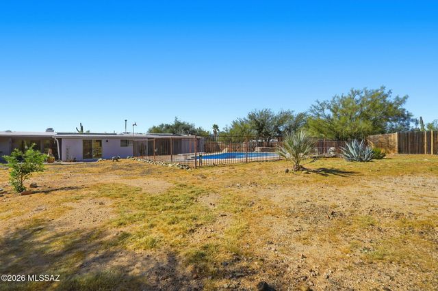 2370 W Bovino Way, Tucson, AZ 85741