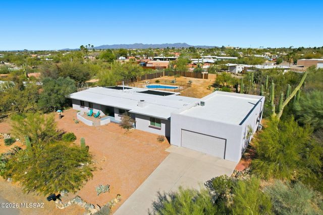 2370 W Bovino Way, Tucson, AZ 85741