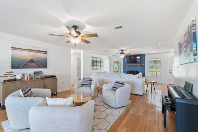 294 Holley King Road, Defuniak Springs, FL 32433