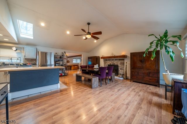 44 Venetian Dr, Jefferson Twp., NJ 07849