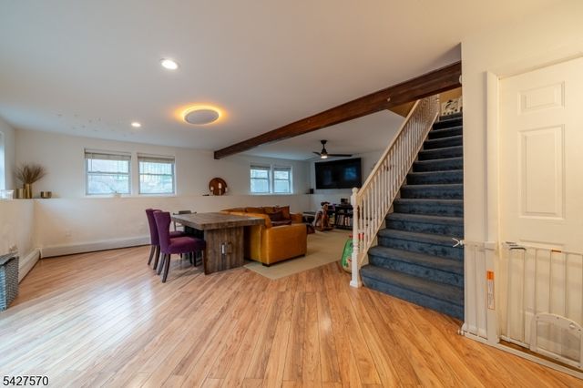 44 Venetian Dr, Jefferson Twp., NJ 07849