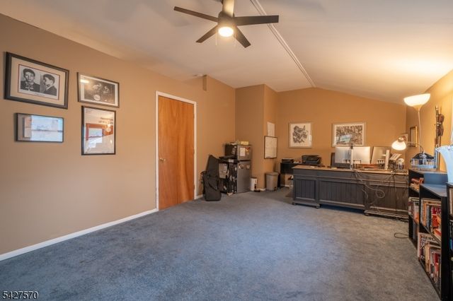 44 Venetian Dr, Jefferson Twp., NJ 07849