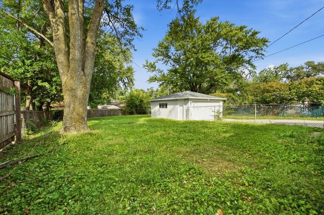211 S Hammes Avenue, Joliet, IL 60436