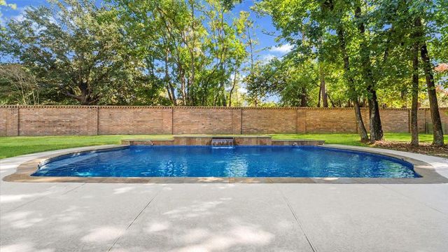 14702 Ramblebrook Lane, Humble, TX 77396