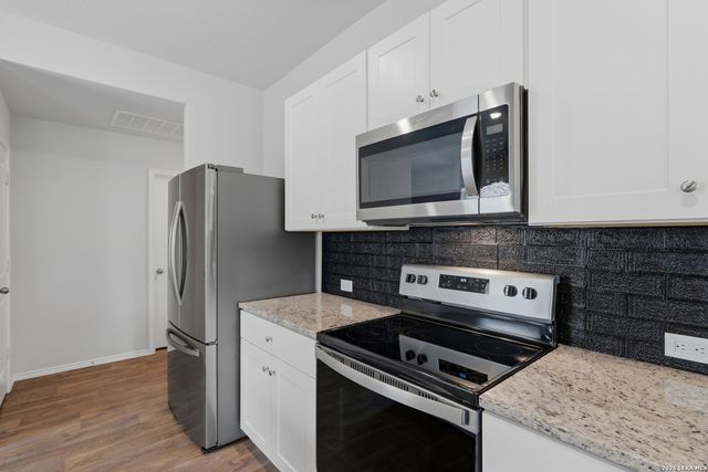 7310 SALADO CREEK PKWY, San Antonio, TX 78223