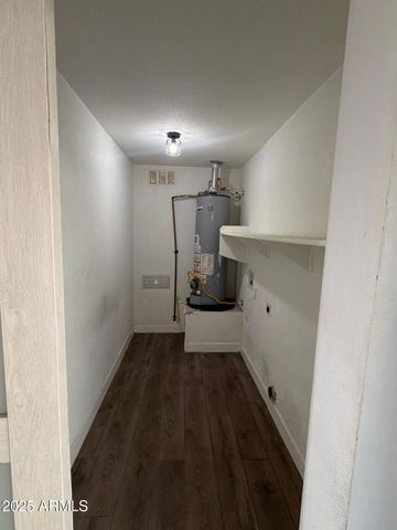 2002 E SAINT ANNE Avenue, Phoenix, AZ 85042