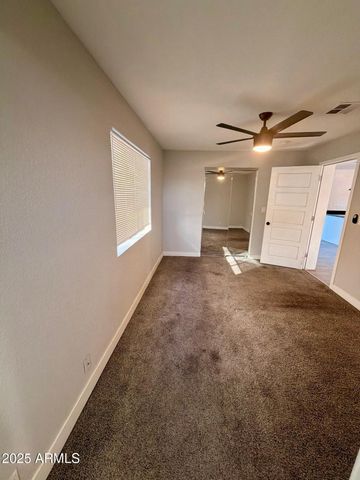 2002 E SAINT ANNE Avenue, Phoenix, AZ 85042