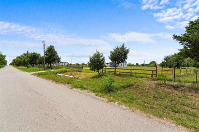 2308 County Road 3417, Wills Point, TX 75169