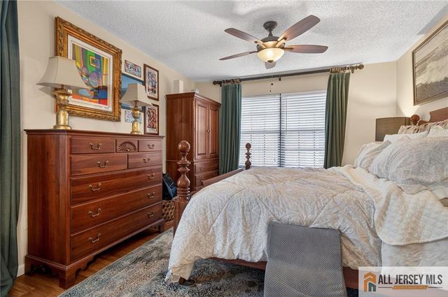 96 Crabapple Lane 298, Franklin Park, NJ 08823