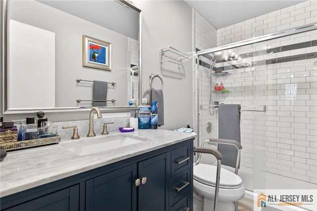 96 Crabapple Lane 298, Franklin Park, NJ 08823