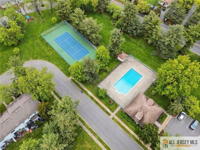 96 Crabapple Lane 298, Franklin Park, NJ 08823