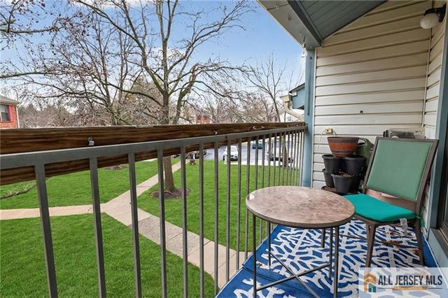 96 Crabapple Lane 298, Franklin Park, NJ 08823