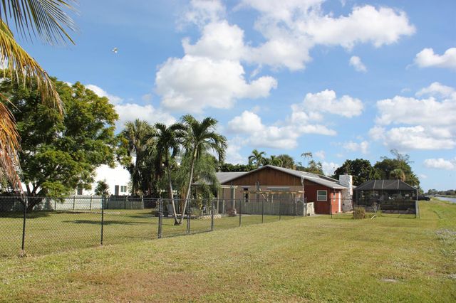 4981 Serafica Drive, Lake Worth, FL 33461