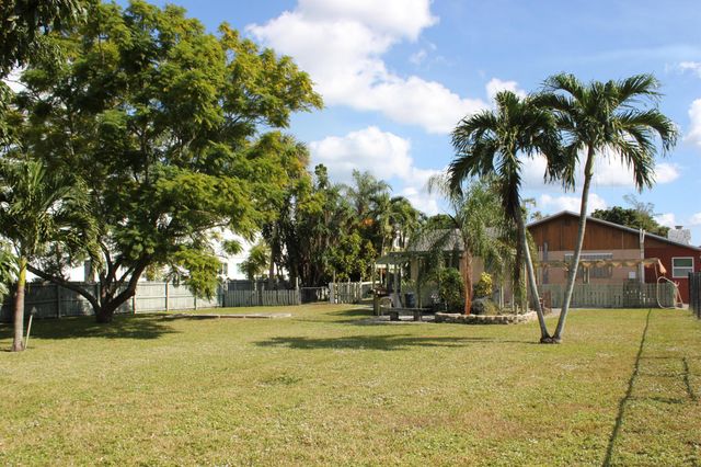 4981 Serafica Drive, Lake Worth, FL 33461