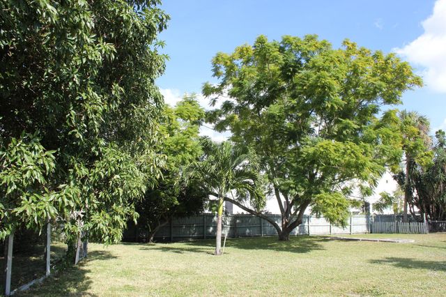 4981 Serafica Drive, Lake Worth, FL 33461