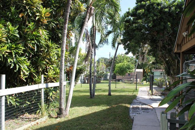 4981 Serafica Drive, Lake Worth, FL 33461