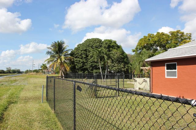 4981 Serafica Drive, Lake Worth, FL 33461