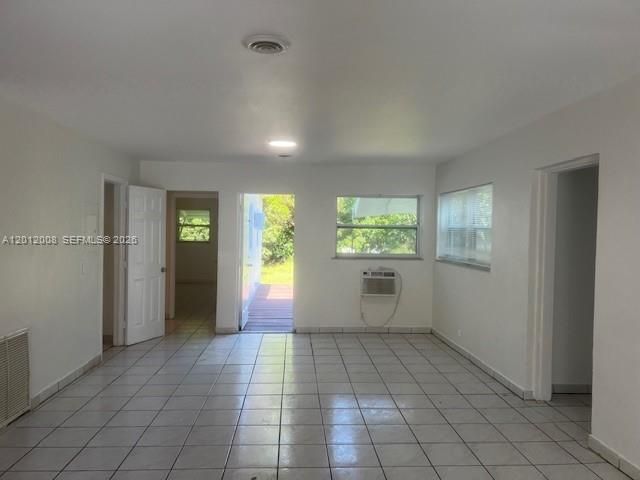 4548 SW 33rd Ave M, Dania Beach, FL 33312