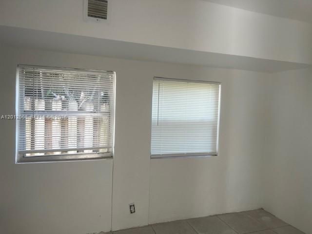 4548 SW 33rd Ave M, Dania Beach, FL 33312