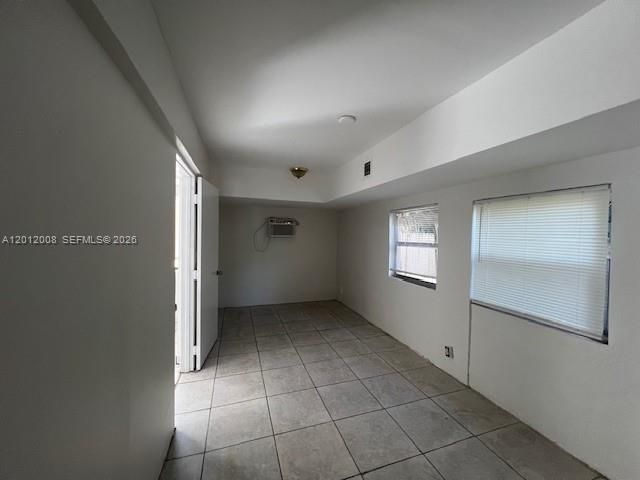 4548 SW 33rd Ave M, Dania Beach, FL 33312