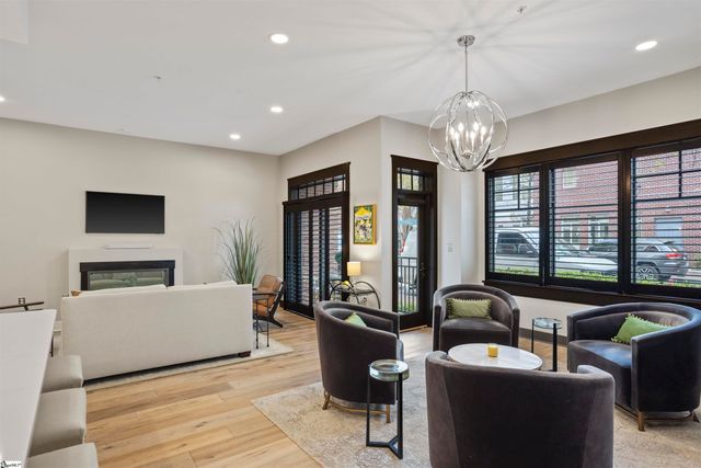 155 Riverplace Unit 109, Greenville, SC 29601