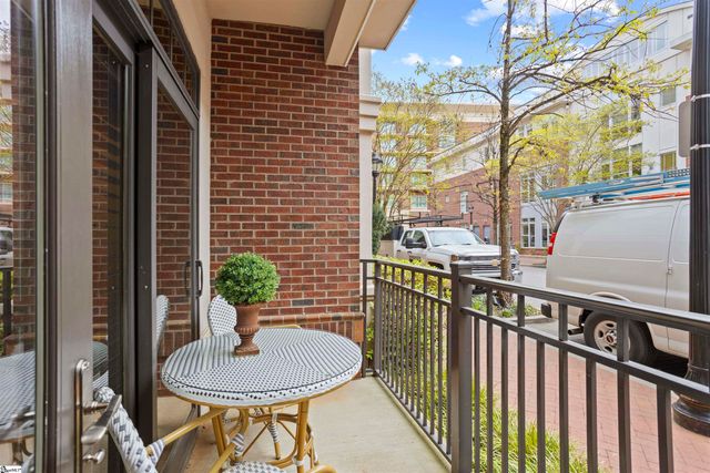 155 Riverplace Unit 109, Greenville, SC 29601