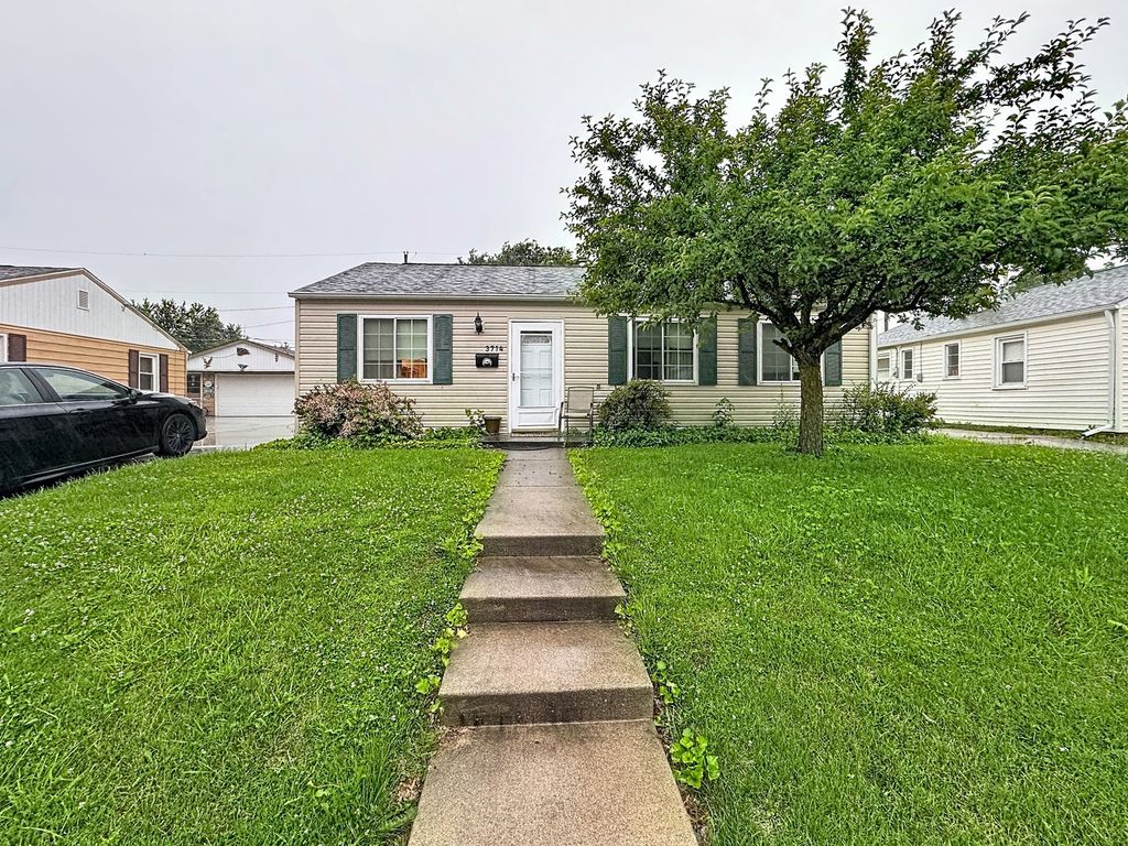 3714 13th Avenue, Moline, IL 61265