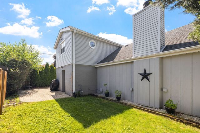 10409 S 83rd Avenue, Palos Hills, IL 60465