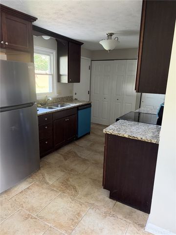 95 Peach Grove Avenue, Dayton, OH 45458