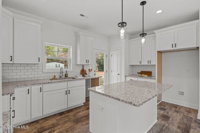 394 Lakebay Road, Vass, NC 28394