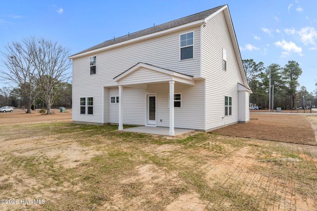 394 Lakebay Road, Vass, NC 28394