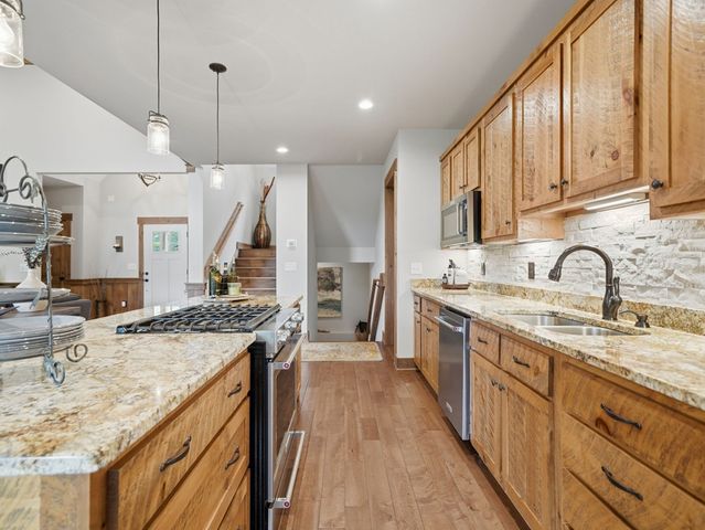152 Oceola Drive, Ellijay, GA 30540