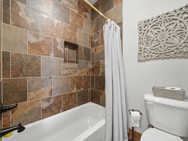152 Oceola Drive, Ellijay, GA 30540