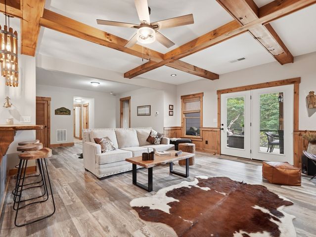 152 Oceola Drive, Ellijay, GA 30540
