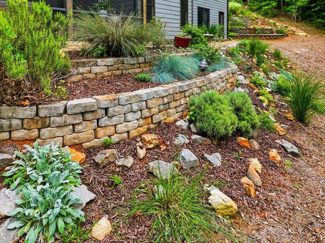 152 Oceola Drive, Ellijay, GA 30540